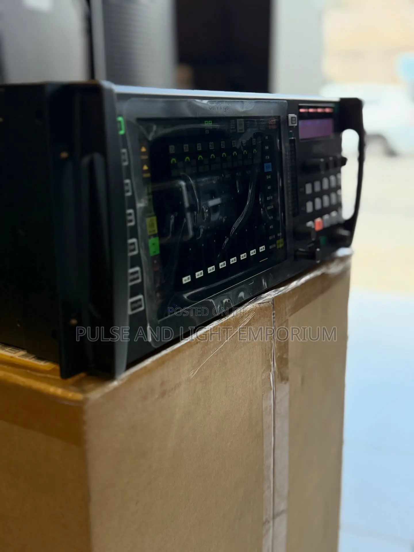 Behringer Wing Rack 48-channel Digital Mixer
