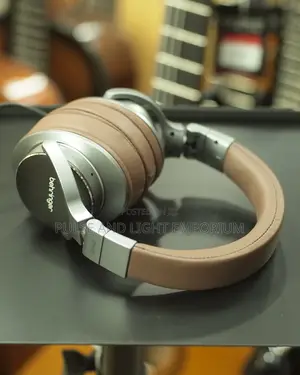 Behringer Bh470 Studio Monitoring Headphones