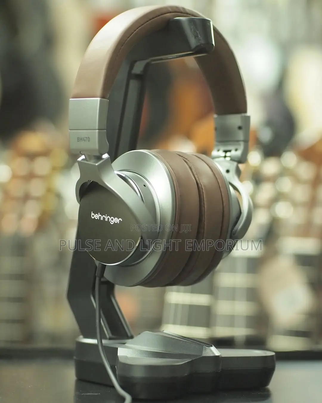 Behringer Bh470 Studio Monitoring Headphones