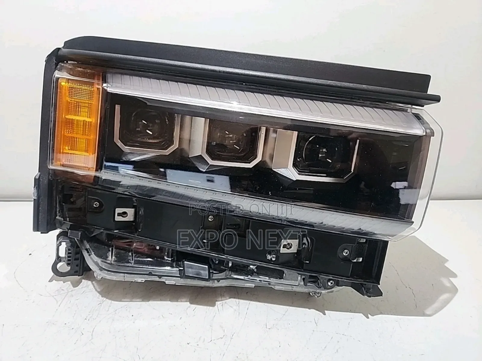2024 2025 Toyota Land Cruiser Passenger Rh Side Triple Led Headlight