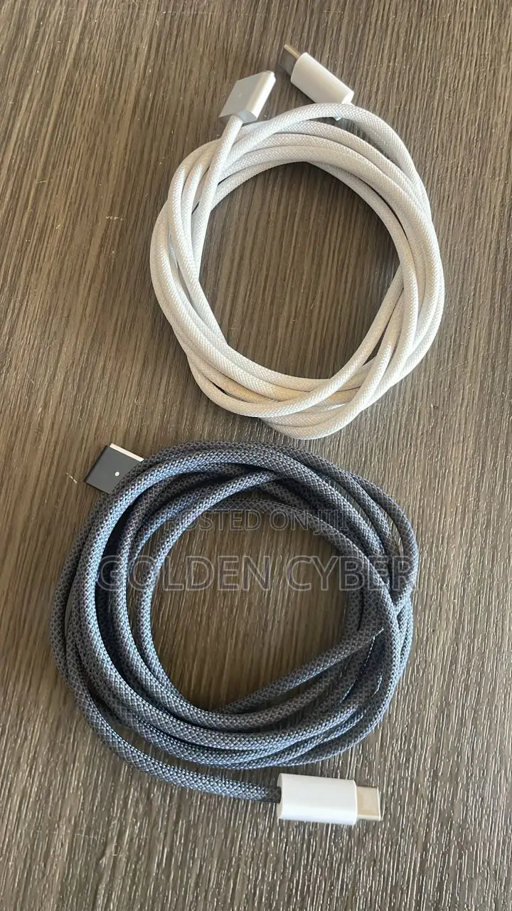 Genuine Apple Usb-C to Magsafe 3 Charging Cable