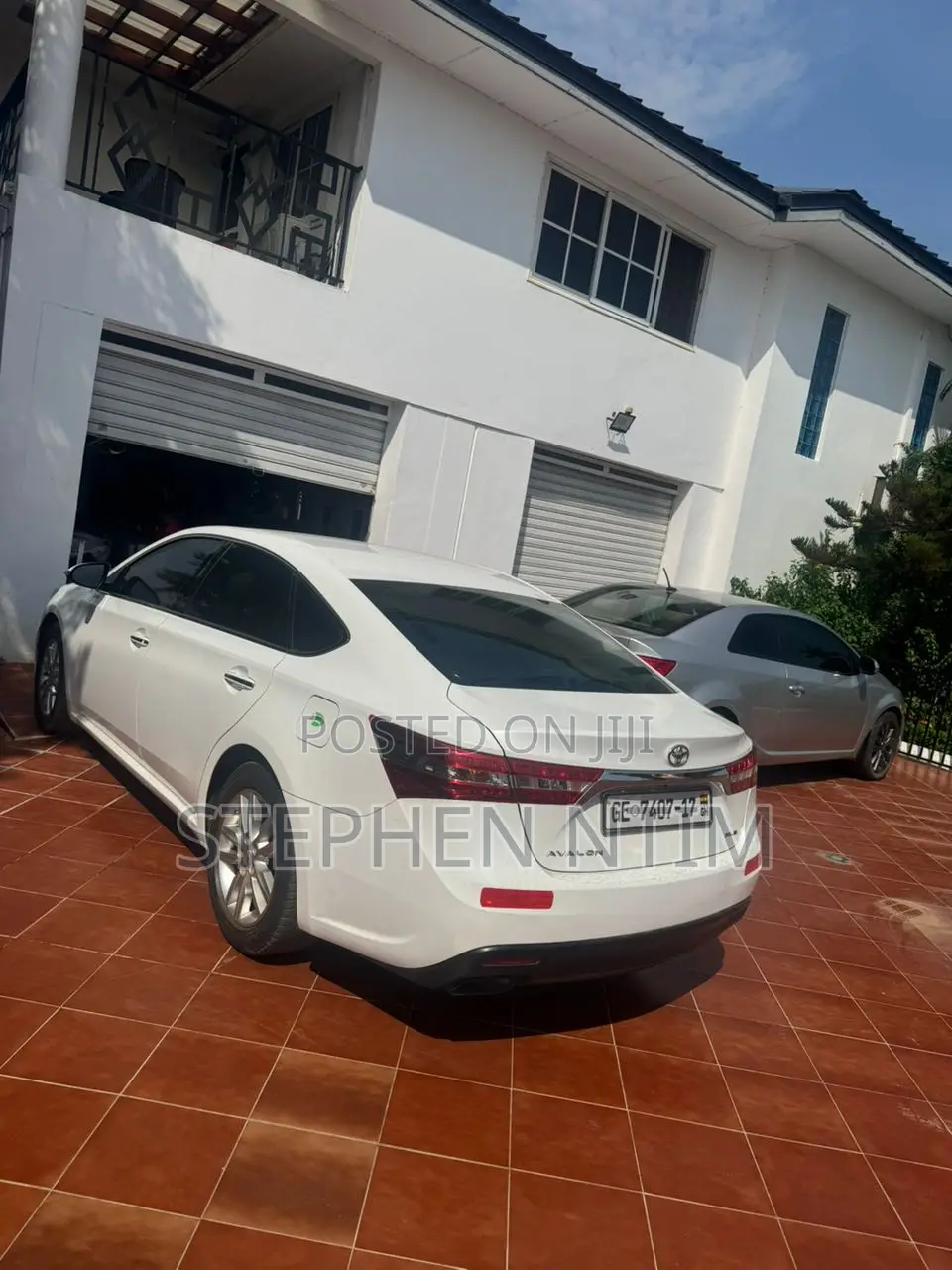Toyota Avalon XLE 4dr Sedan (3.5L 6cyl 6A) 2015 White