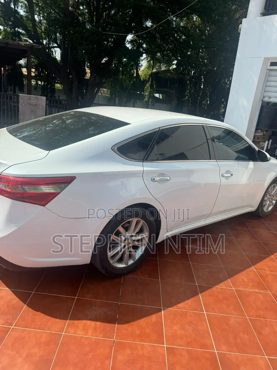 Toyota Avalon XLE 4dr Sedan (3.5L 6cyl 6A) 2015 White