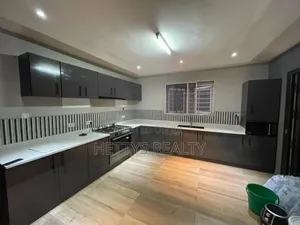 4bdrm House in Ablorh Adjei for sale