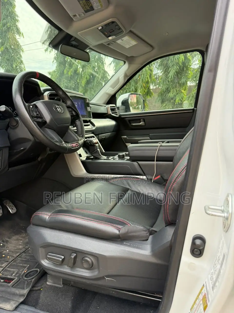 Toyota Tundra SR5 CrewMax 5.5' Bed 2024 White