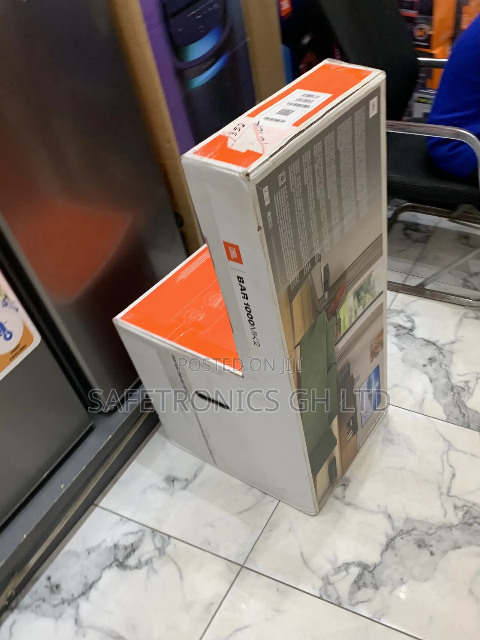 Unique Sleek Bluetooth JBL Bar 1000 Mk2 Electric Soundbar