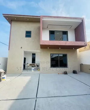 4bdrm Duplex in Lakeside Estate for sale