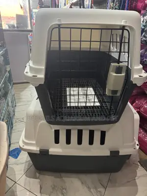 Plastic Platinum Approved Flight Plastic Cage ( Medium Size )