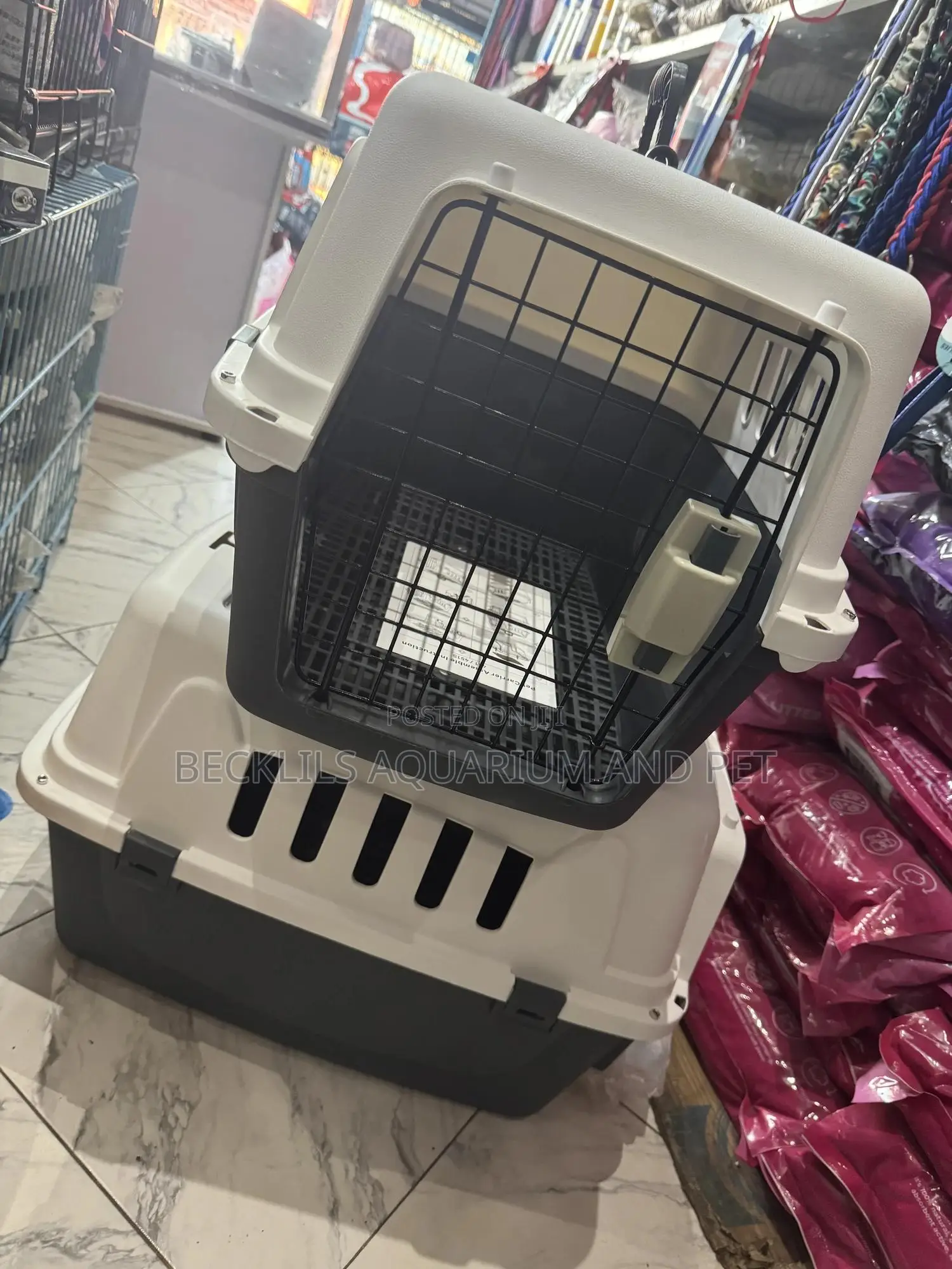 Plastic Platinum Approved Flight Plastic Cage ( Medium Size )