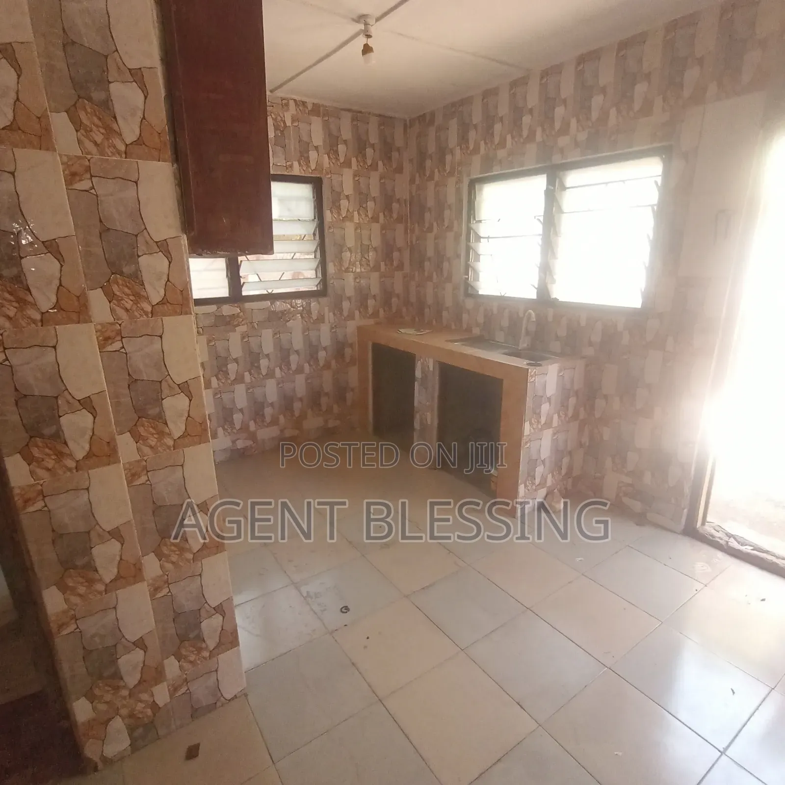 1bdrm Apartment in Golf City, Tema Metropolitan for rent