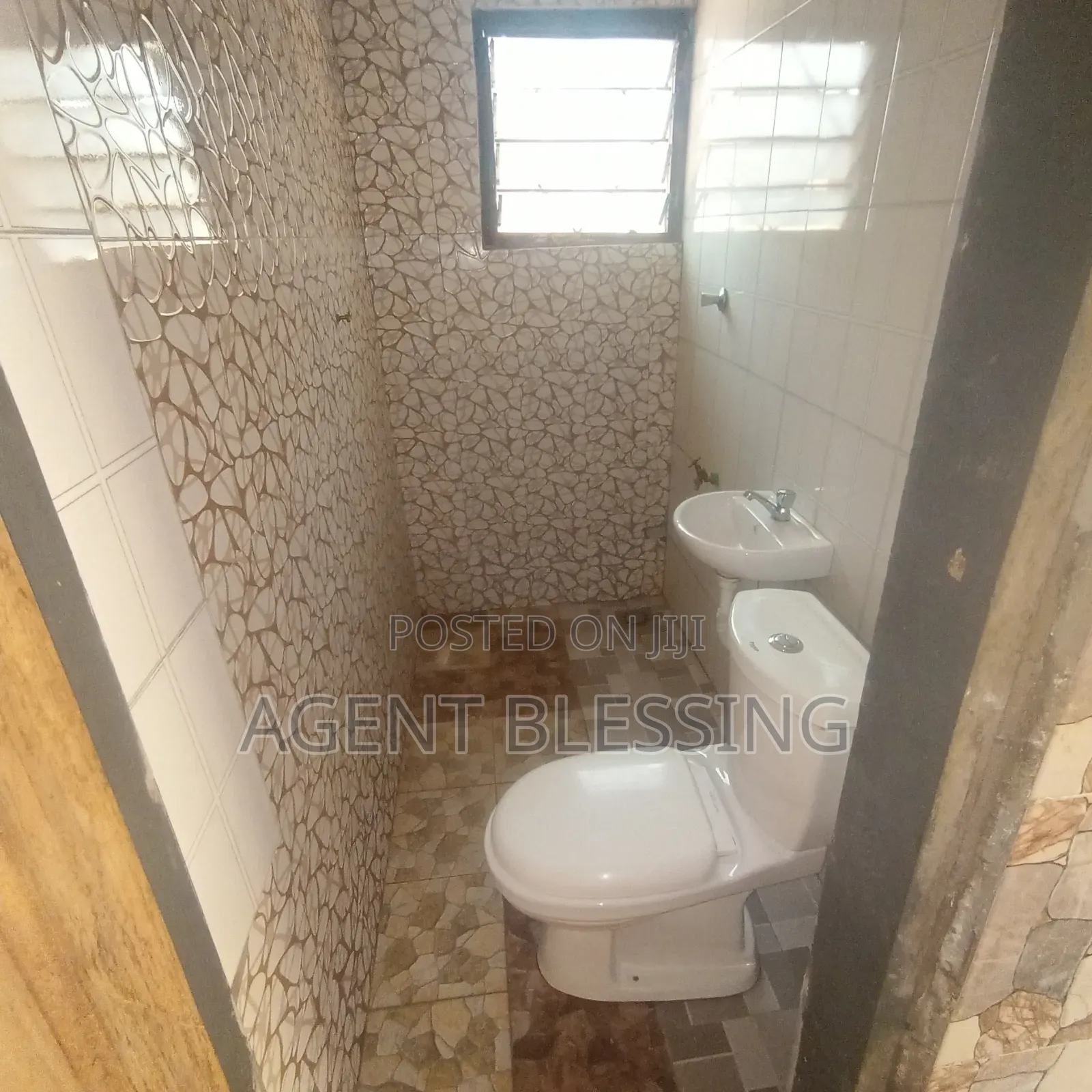 1bdrm Apartment in Golf City, Tema Metropolitan for rent