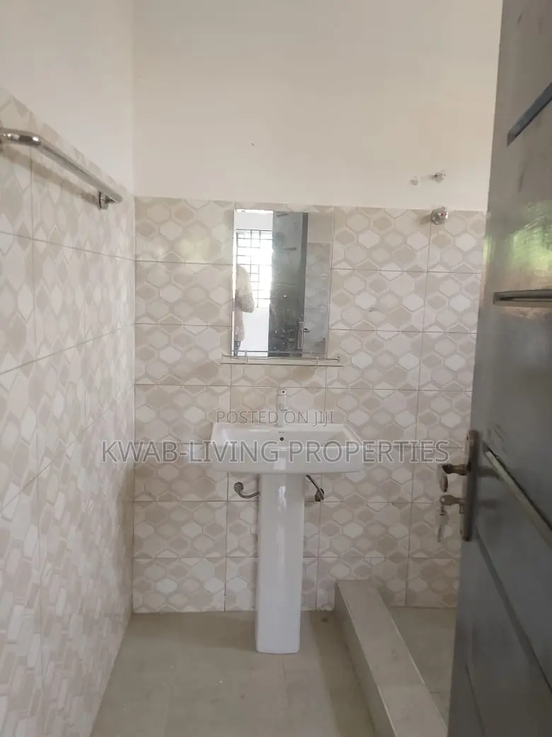 1bdrm Apartment in Oyarifa for rent