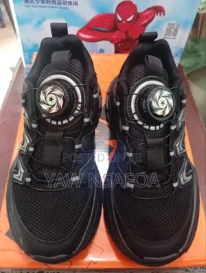Kids Shoe Sneaker Home