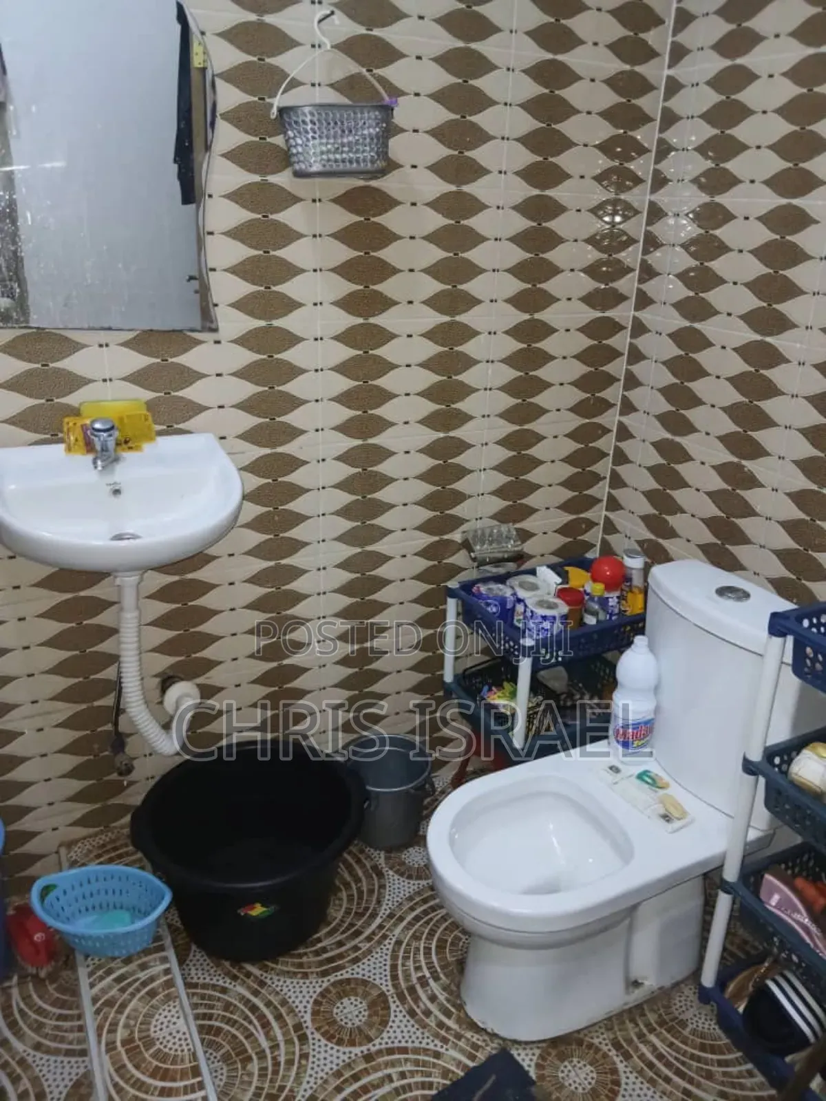 1bdrm Room & Parlour in Oyibi Benarpat for rent