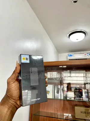 New Samsung Galaxy S24 Plus 256 GB Rose Gold