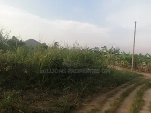 10 Plots 4sale Ejisu Effiduase -Bomso