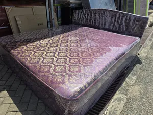 Quee-size Bed Mattress Set