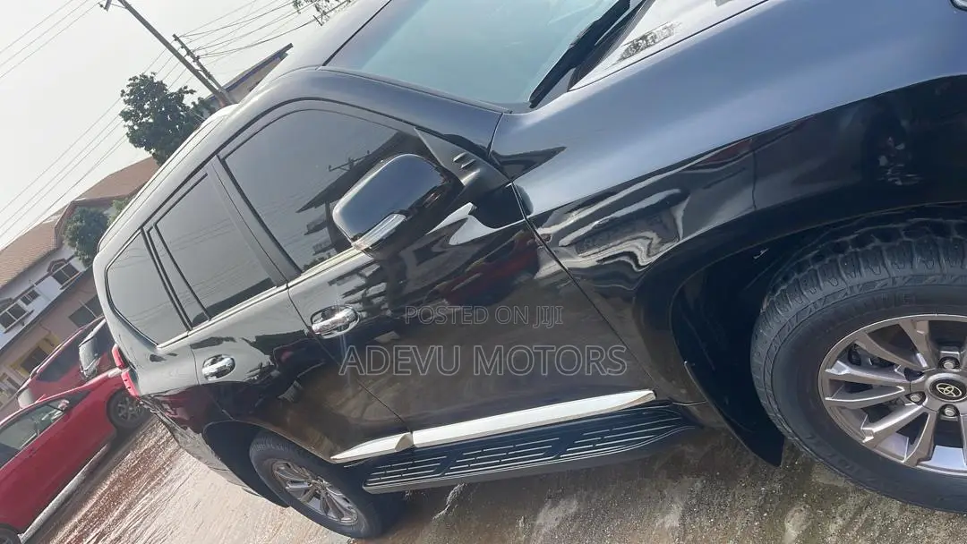 Toyota Land Cruiser Prado 2015 Black