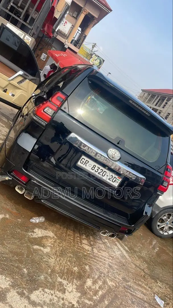 Toyota Land Cruiser Prado 2015 Black