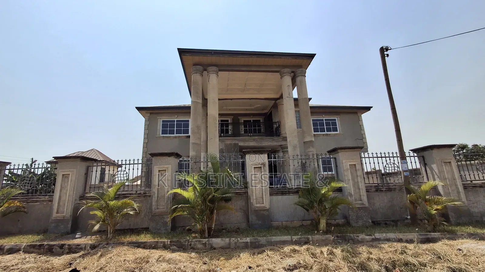 6bdrm House in K Fuseini Estate, Kumasi Metropolitan for sale