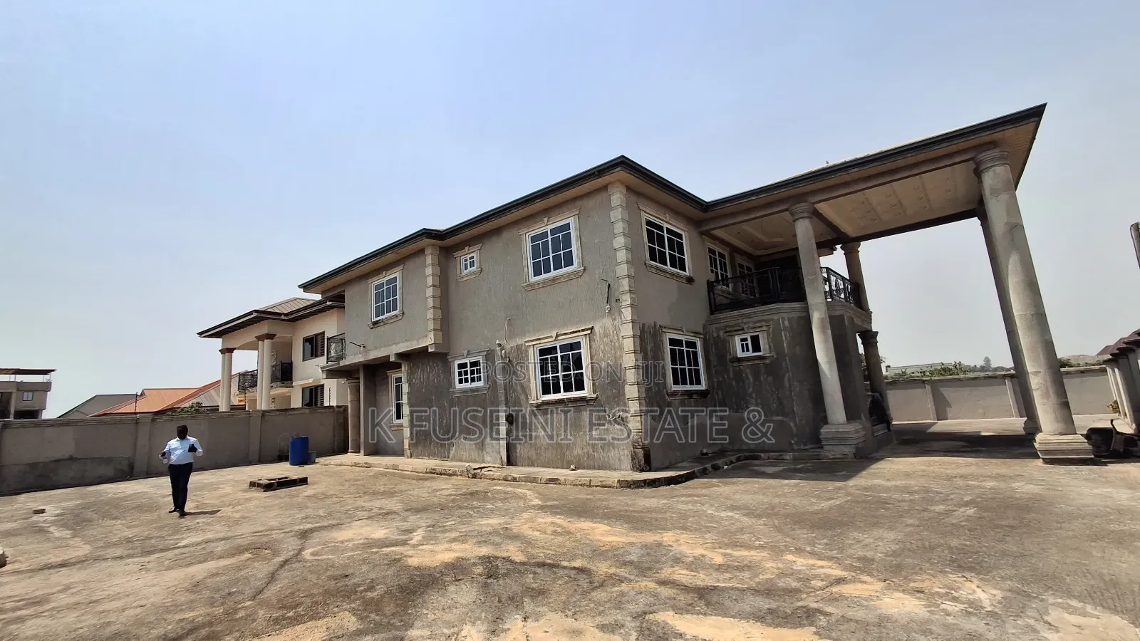6bdrm House in K Fuseini Estate, Kumasi Metropolitan for sale
