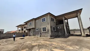 6bdrm House in K Fuseini Estate, Kumasi Metropolitan for sale