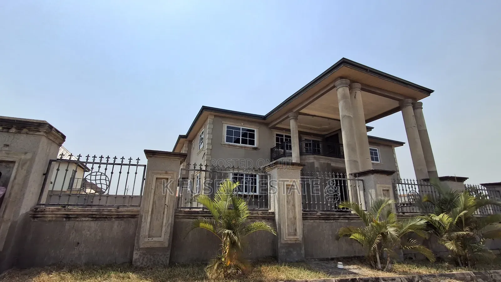 6bdrm House in K Fuseini Estate, Kumasi Metropolitan for sale
