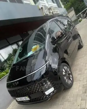 Hyundai Staria 9-Seater for Rent