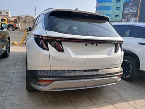 New Hyundai Tucson SE 2024 White
