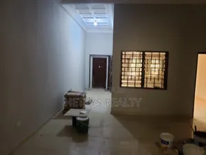 3bdrm Apartment in Ofankor for rent