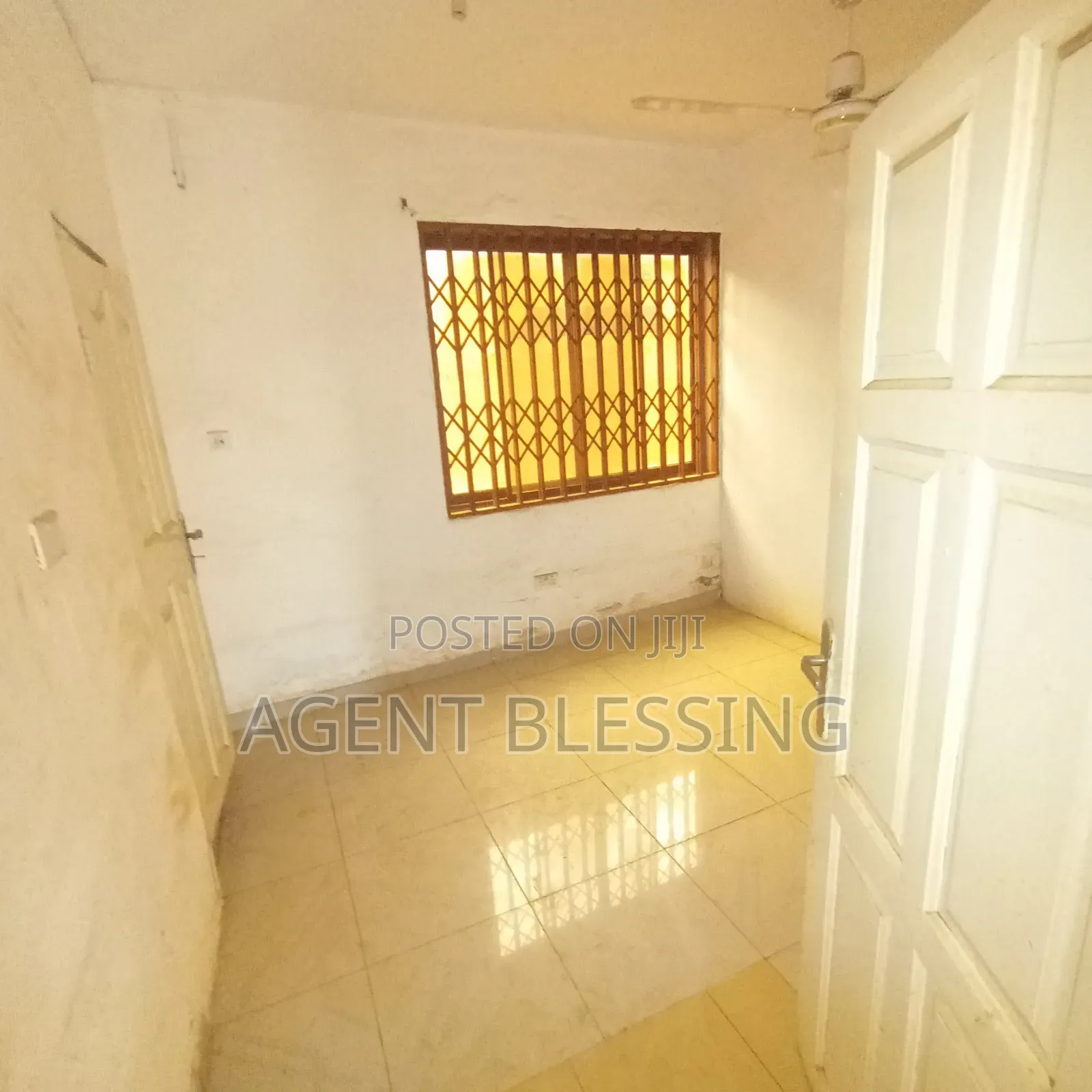 1bdrm Apartment in Golf City, Tema Metropolitan for rent