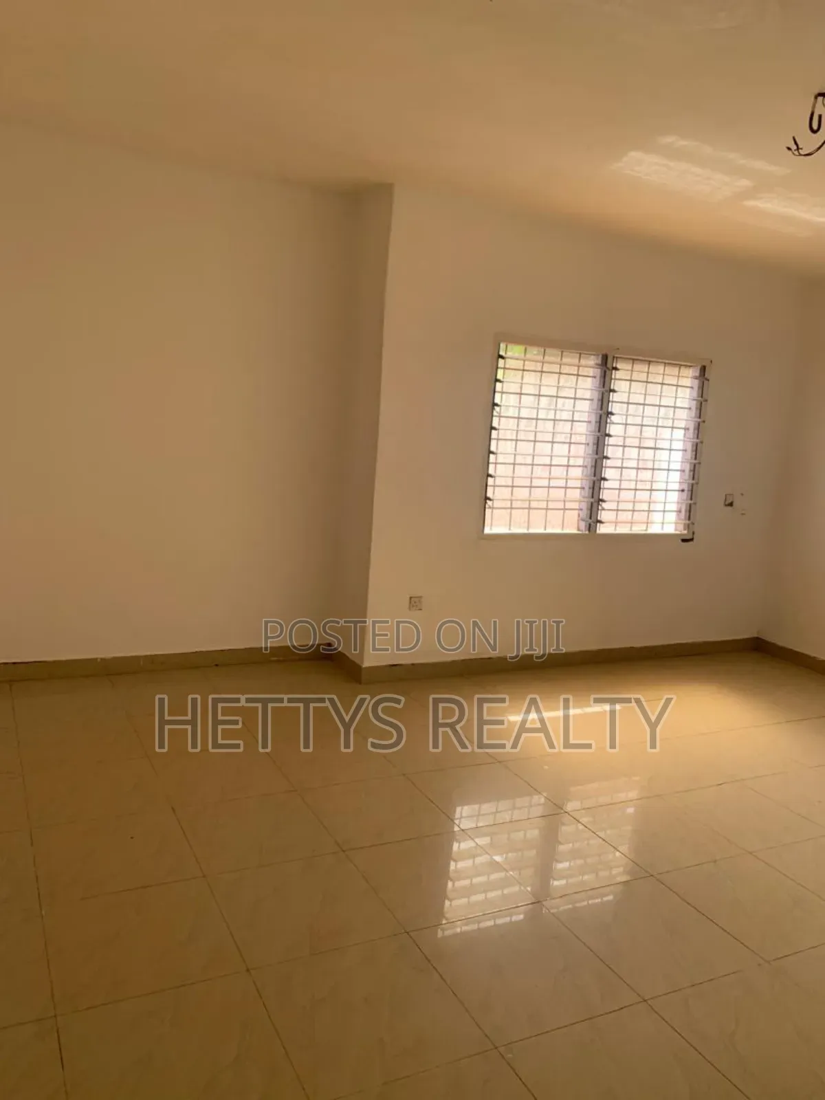 4bdrm Apartment in Adenta for rent