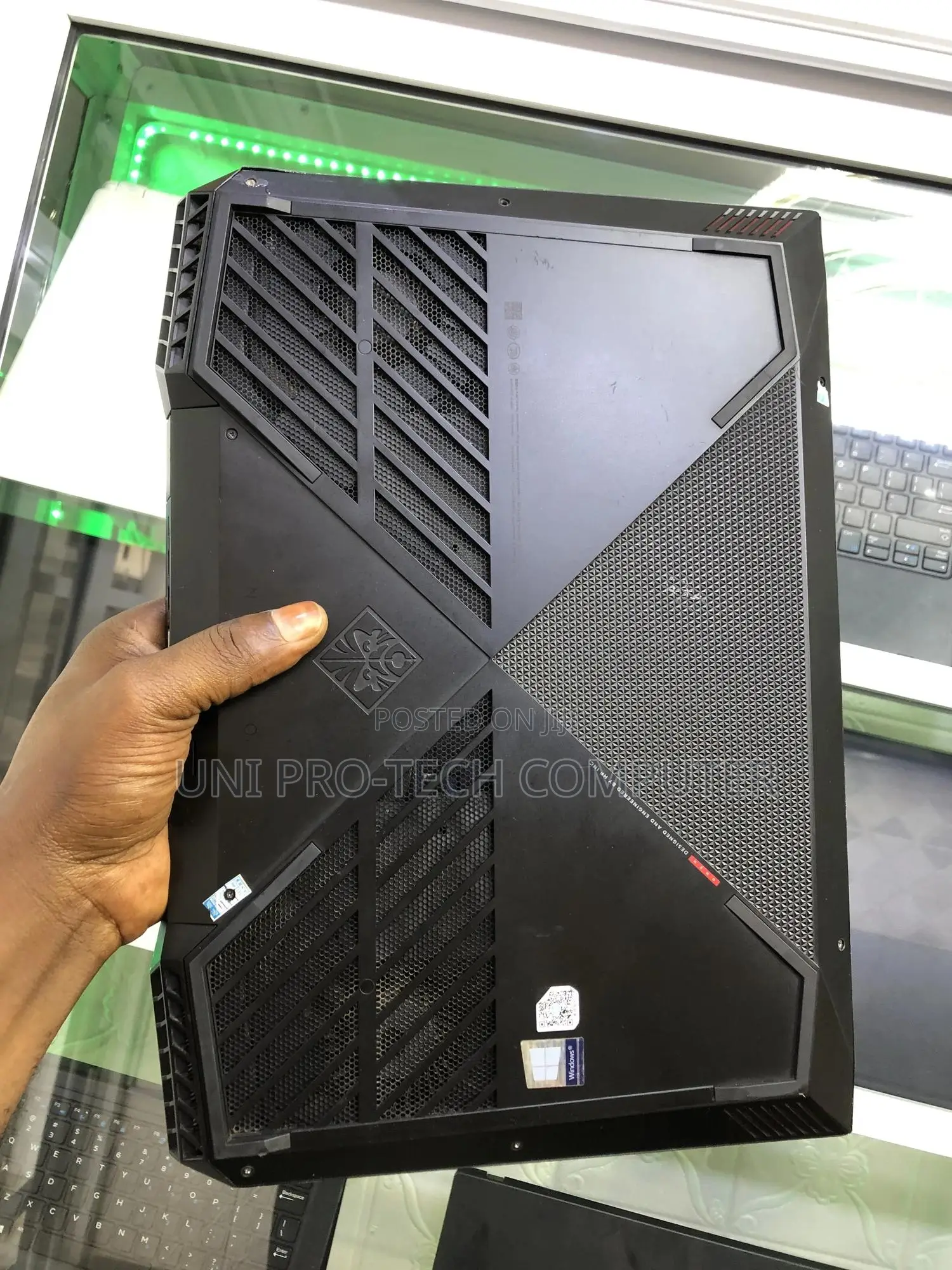 Laptop HP Omen 15 16GB Intel Core I5 HDD+SSD 1T
