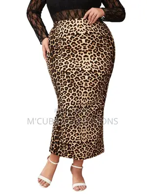 Leo-Chic Midi Skirt
