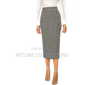 Houndstooth Side-Button Pencil Skirt