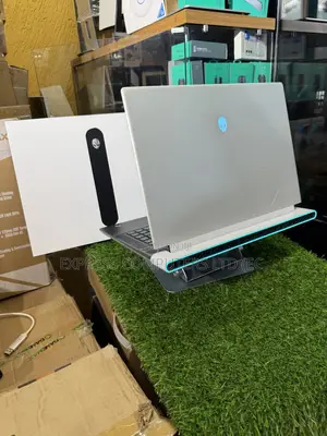 Laptop Dell Alienware X16 R2 16GB Intel Core Ultra 7 SSD 1T