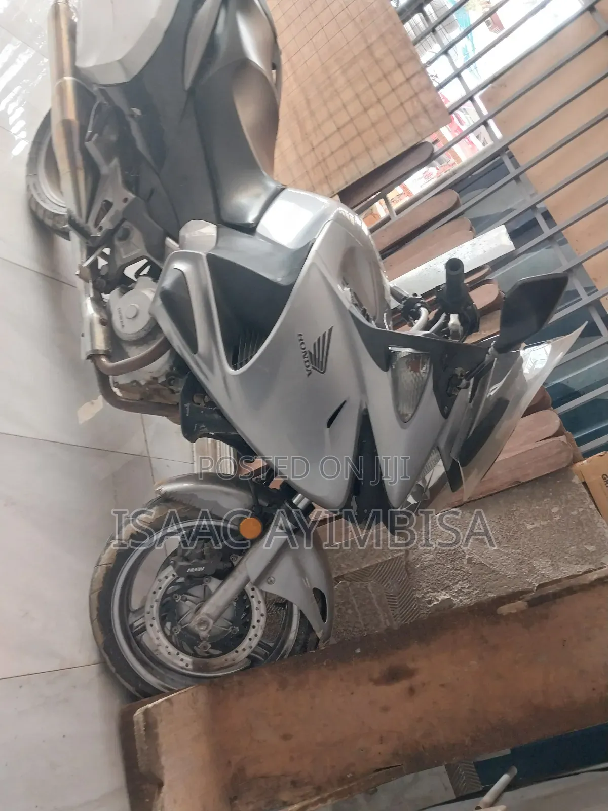 Honda NC700X 2010 Silver