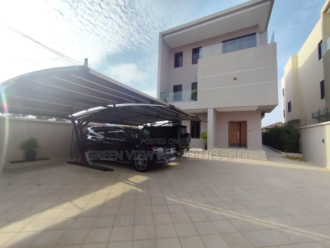 6bdrm Mansion in East Legon for rent