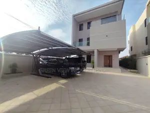 6bdrm Mansion in East Legon for rent