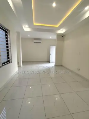 6bdrm Mansion in East Legon for rent