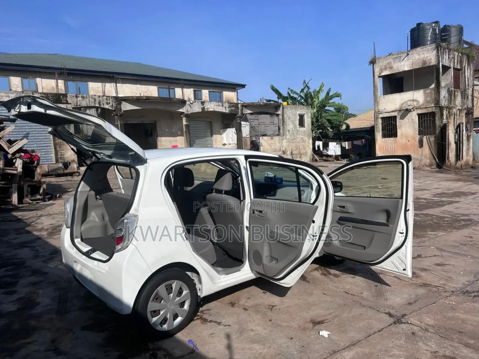 Daihatsu Mira 2014 White