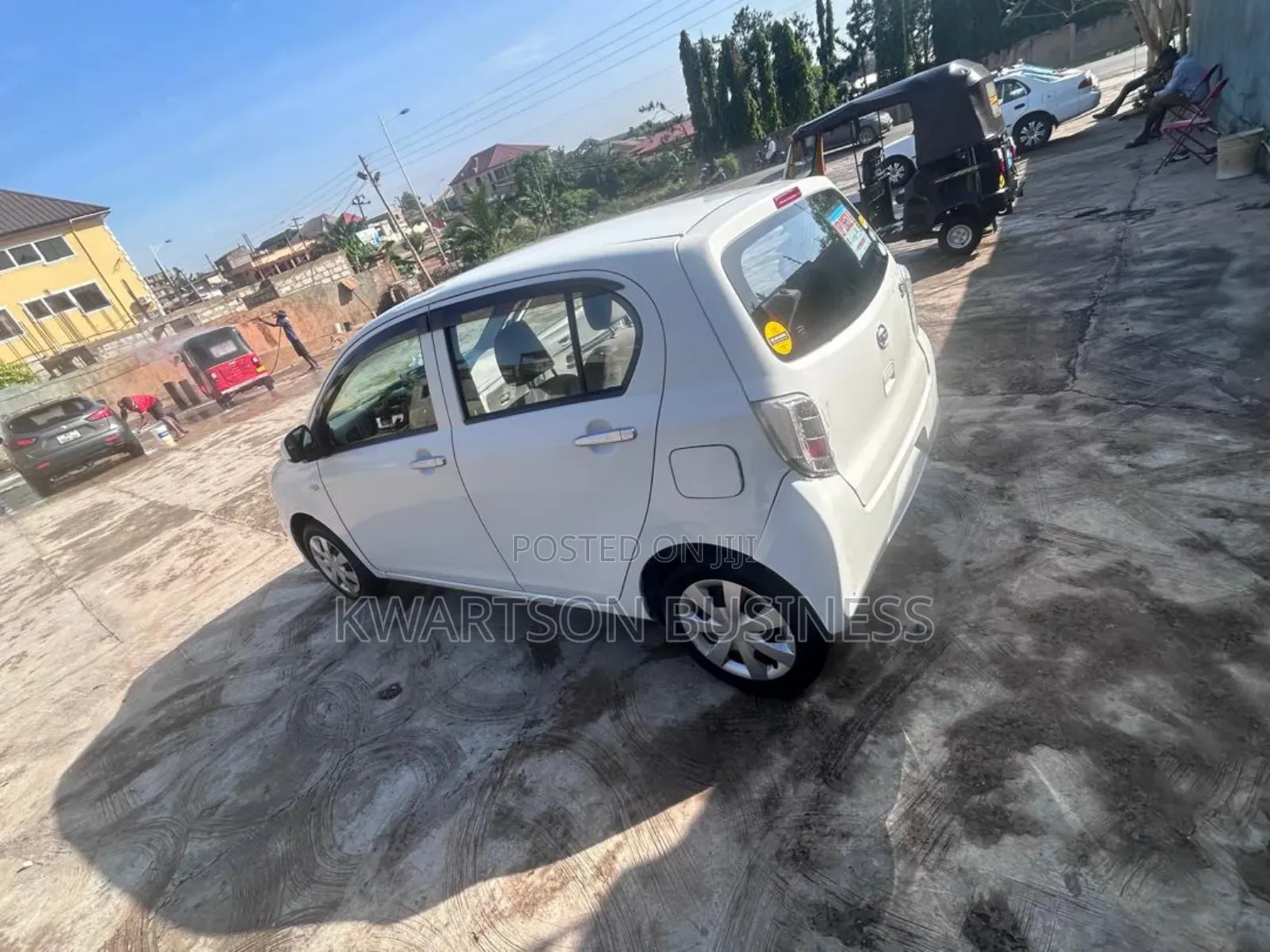 Daihatsu Mira 2014 White