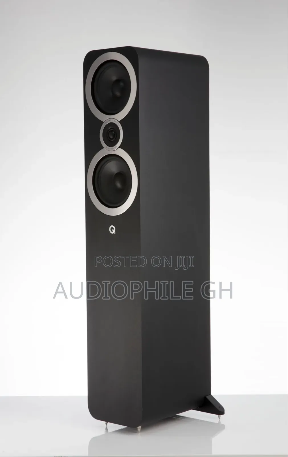 Q Acoustics 3050i Standing Speaker With Bookshelf and Center Speakers