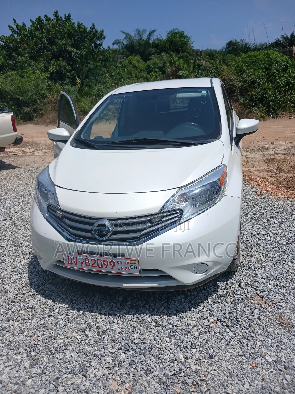 Nissan Versa 1.6 SL 2016 White