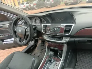Honda Accord EX-L 4dr Sedan (2.4L 4cyl CVT) 2015