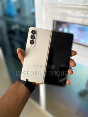 New Samsung Galaxy Z Fold4 256 GB White