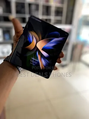 New Samsung Galaxy Z Fold4 256 GB Rose Gold
