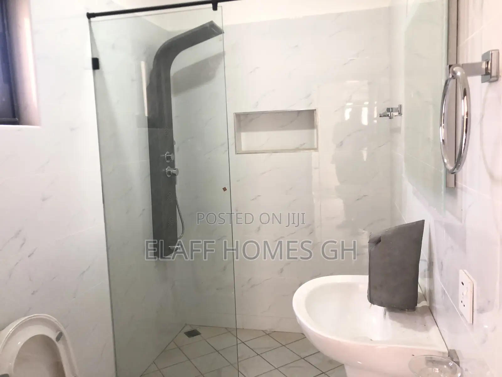 4bdrm Duplex in Elaffhomesgh, East Legon for sale