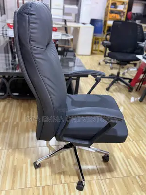 High-back Executive Swivel Chair
