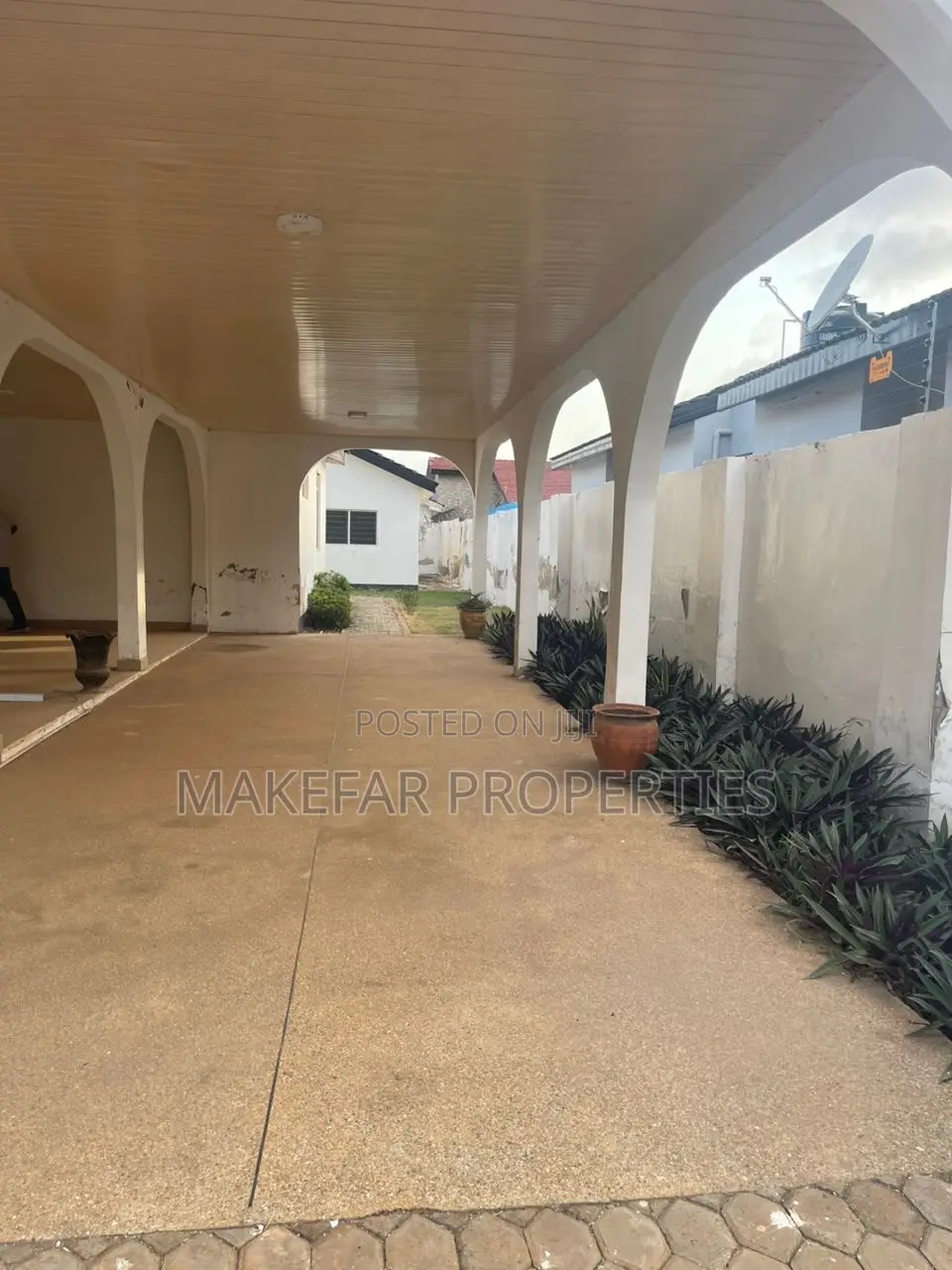 4bdrm House in Afienya for sale